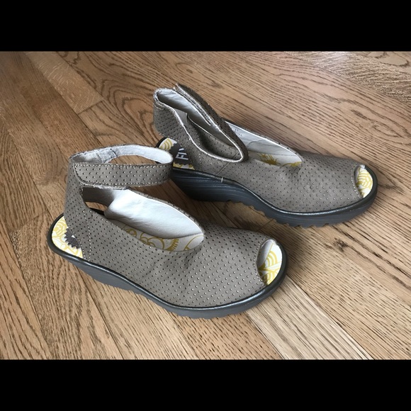 New Fly London wedge sandals size 37 NWOT - Picture 3 of 10